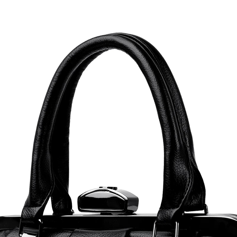 Handväska - lyxig design i läder bärhandtag